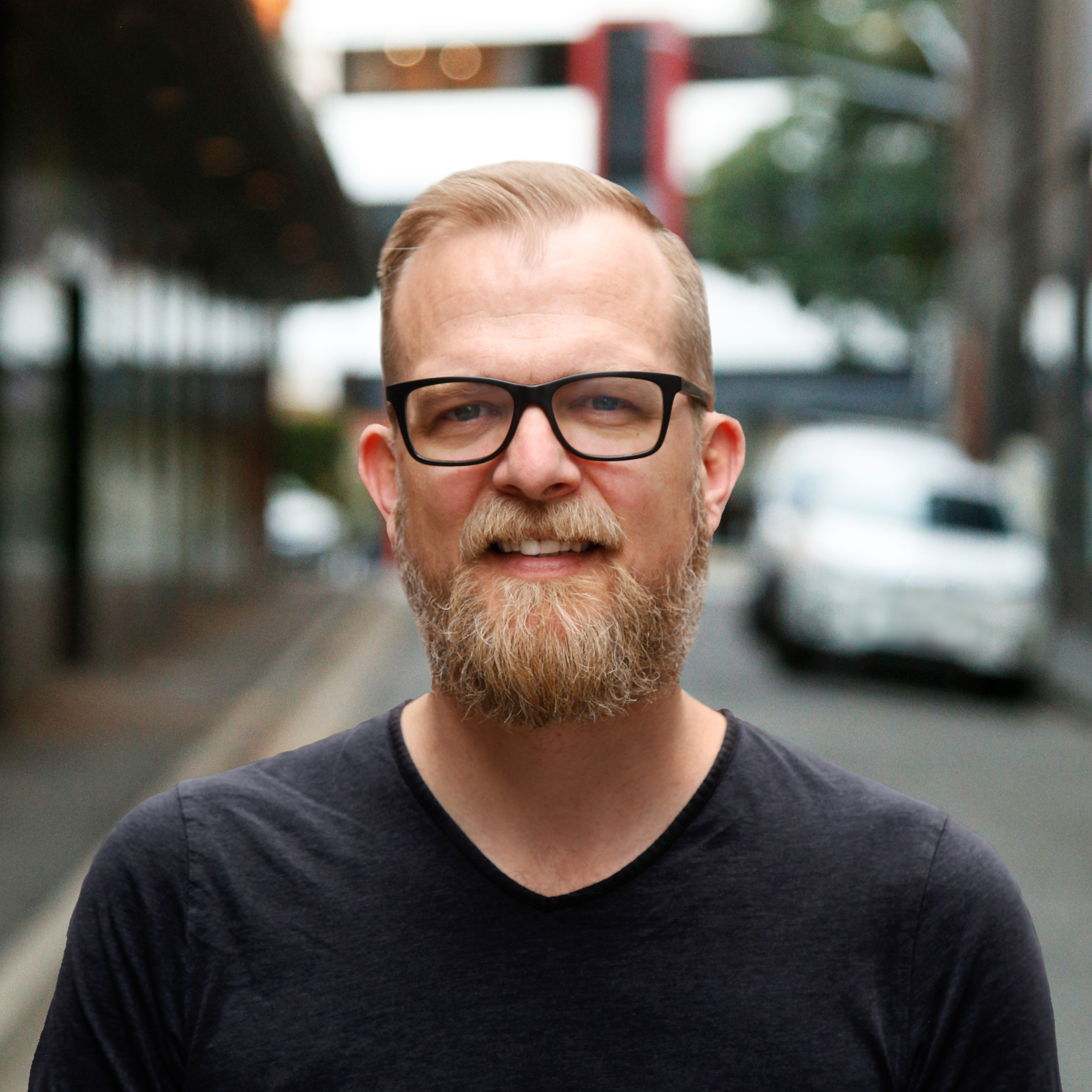 Hamilton Jones, Head of Strategy & CX, DE